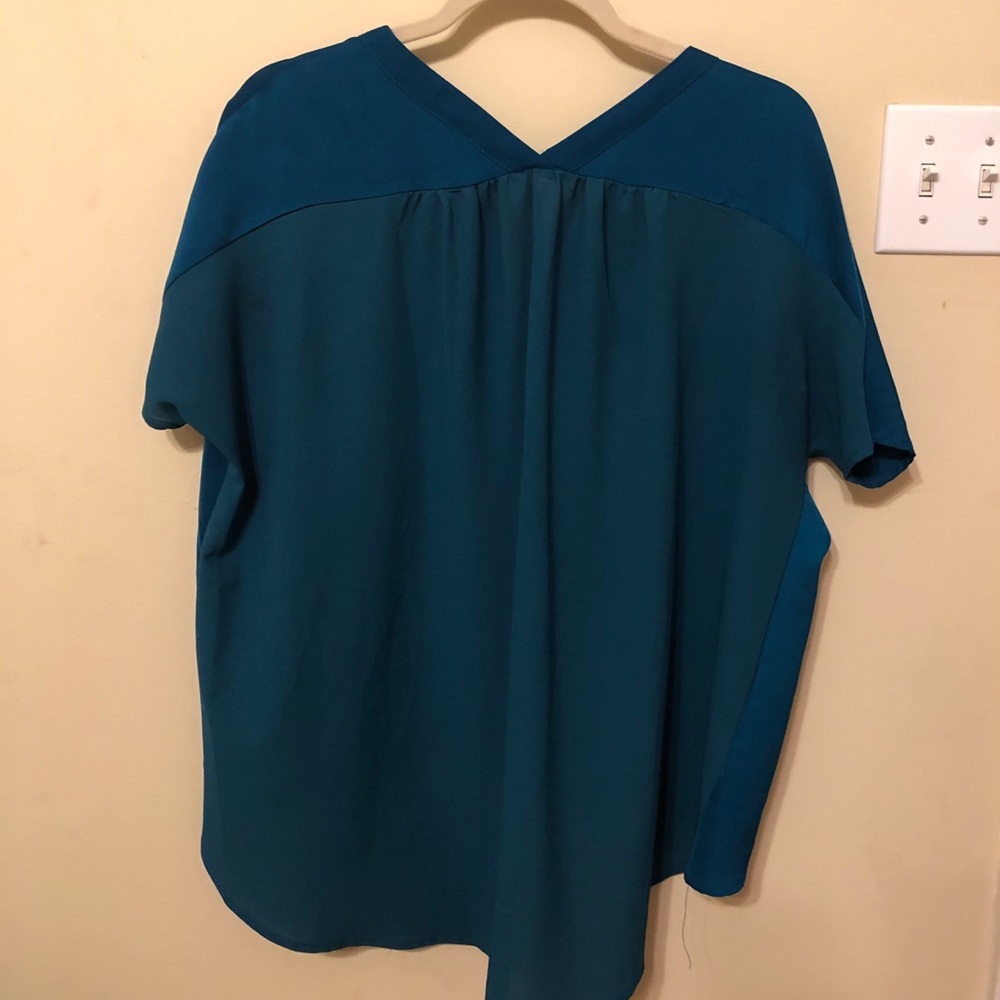 Blue top - Picture 2 of 2